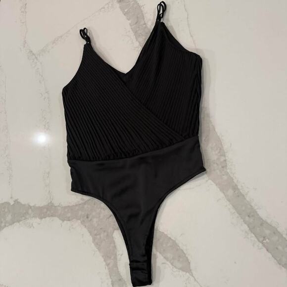 Zara NWT Pleated Draped Plunge Bodysuit Womens XS Spaghetti Straps Back Buttons - Picture 2 of 10